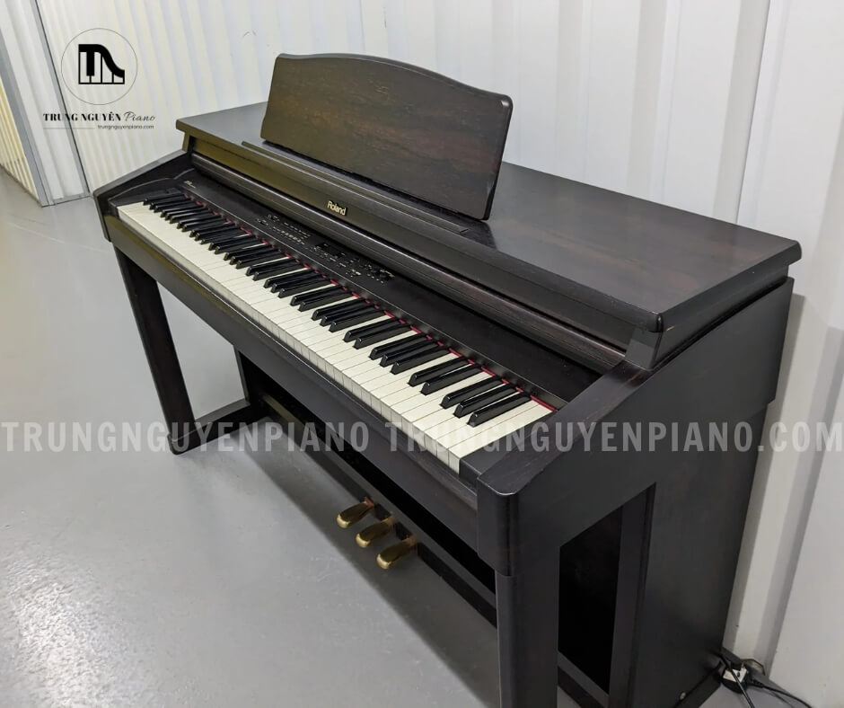 Piano Điện Roland HP530 7 bạn có thể dễ dàng sắp xếp, di chuyển thay đổi vị trí Piano Điện Roland HP530 theo ý thích