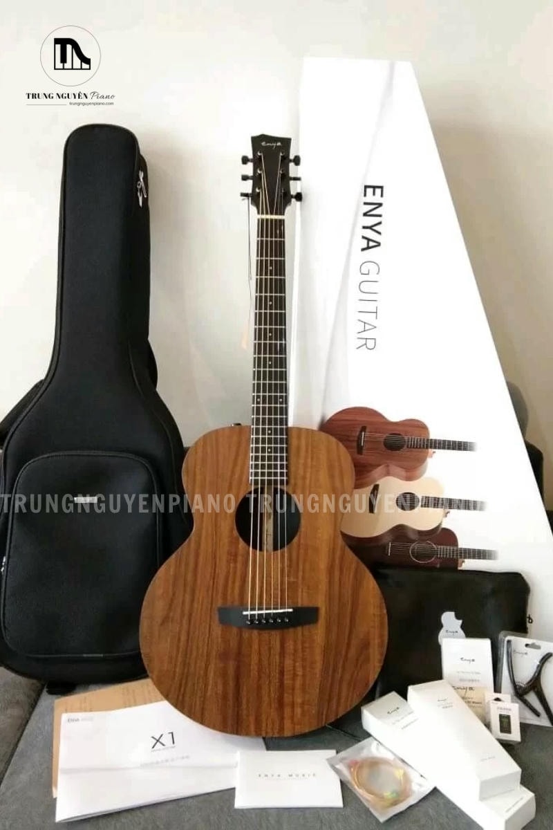 Guitar Enya EA-X1 EQ có cần đàn được làm từ gỗ Mahogany