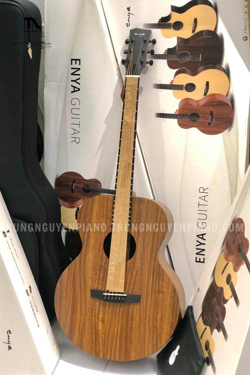 Guitar Enya EA-X1 EQ 4 Guitar Enya EA-X1 EQ có chất liệu gỗ này có độ nhạy cao