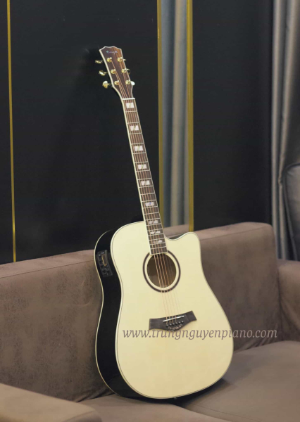Đàn guitar Enya ED18 có âm thanh không thua kém những dòng có tầm giá cao cấp