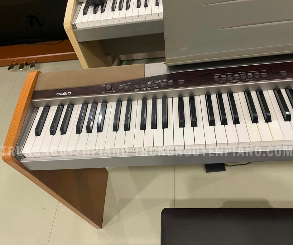 Piano Điện Casio PX100 4 Piano Điện Casio PX100 có bàn phím 88-Key Scaled Hammer Action