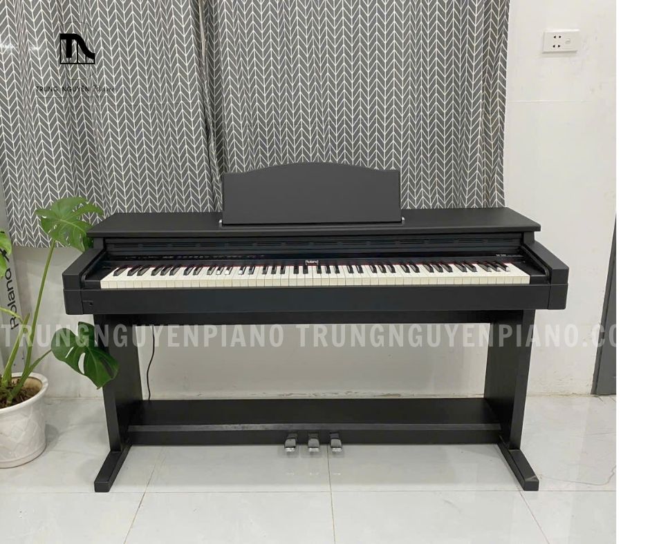 Piano điện Roland HP2700 giá rẻ chất lượng