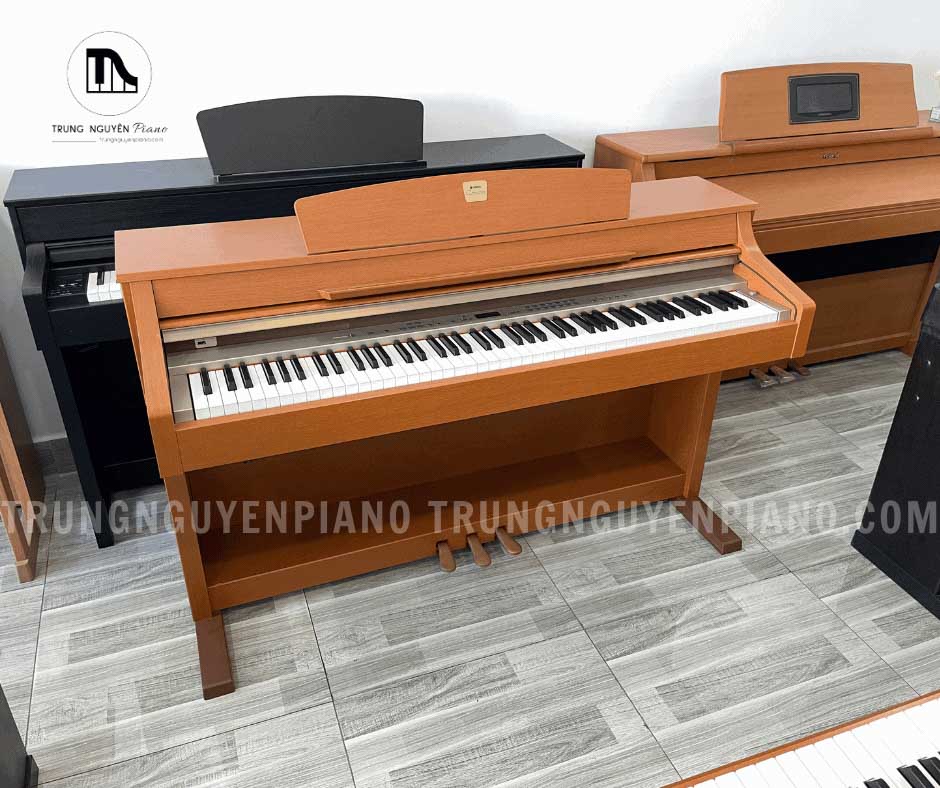 Piano điện Yamaha CLP330 C