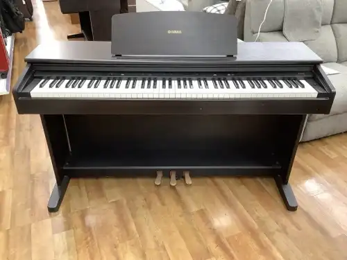 Top 3 chiếc đàn piano điện tử giá dưới 10 triệu 4 Piano Điện Yamaha YDP201