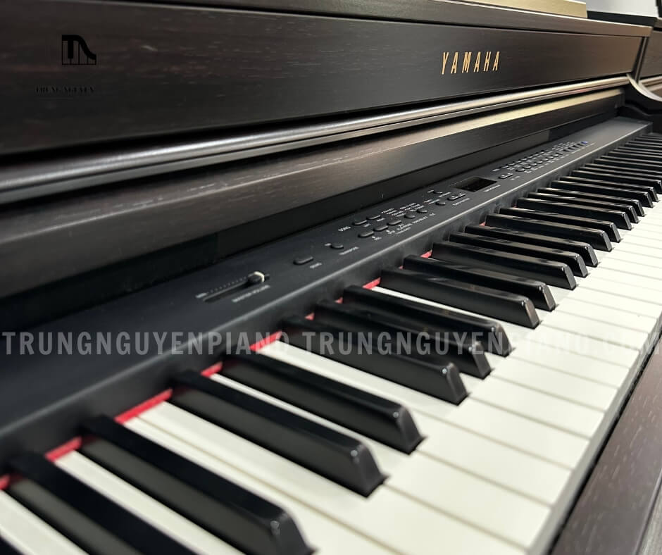 Piano Điện Yamaha CLP440 R 7 Bàn phím đẹp, kích thước đúng tiêu chuẩn