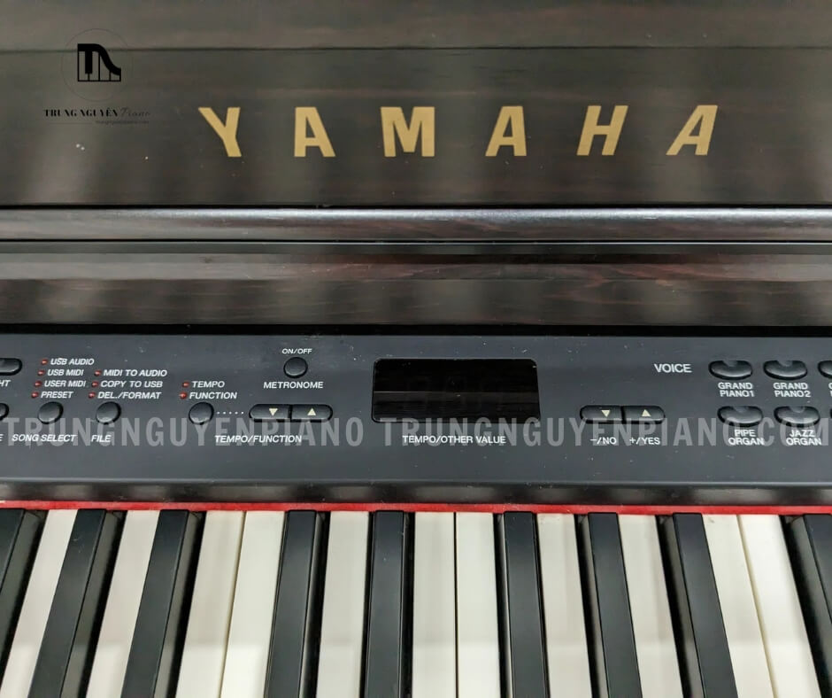 Piano Điện Yamaha CLP440 R 5 Bảng điều khiển của mẫu Piano Điện Yamaha CLP440 R