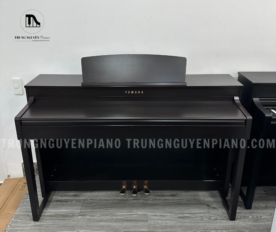 Piano Điện Yamaha CLP440 R 3 Đàn piano điện Yamaha CLP440 R có thiết kế cao cấp, thẩm mỹ cao