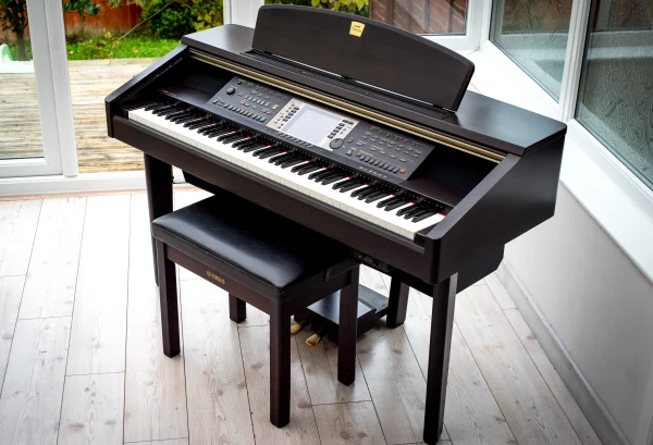 Piano điện Yamaha CVP 207