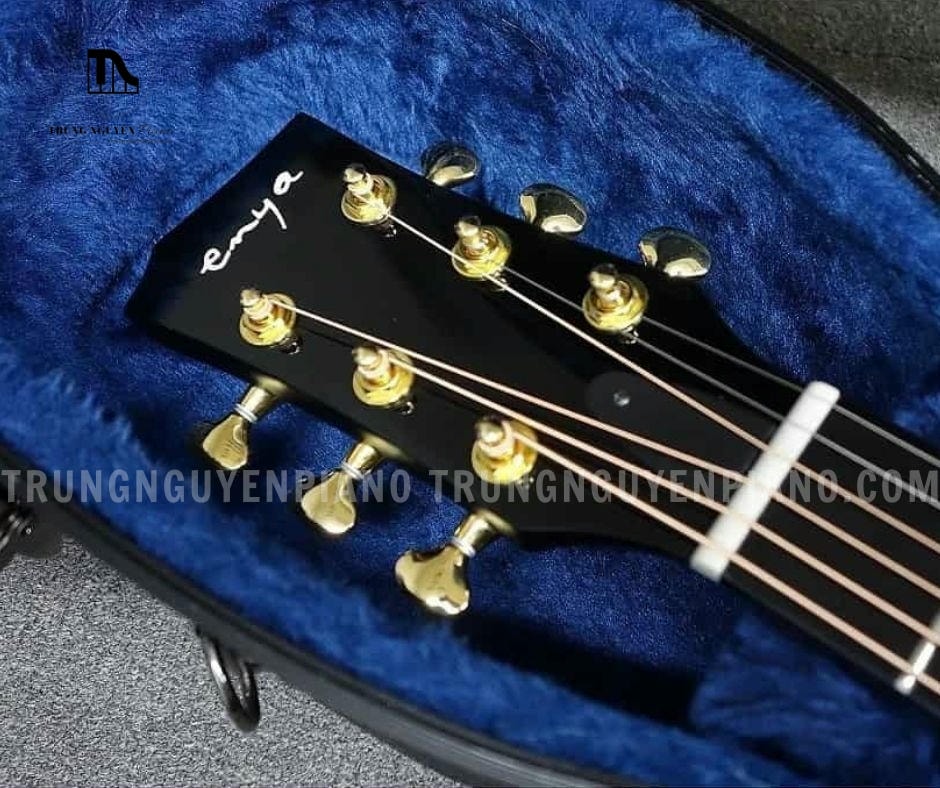Đàn Guitar Enya X4 PRO 5 Đàn Guitar Enya X4 PRO trang bị khoác đàn dễ điều khiển