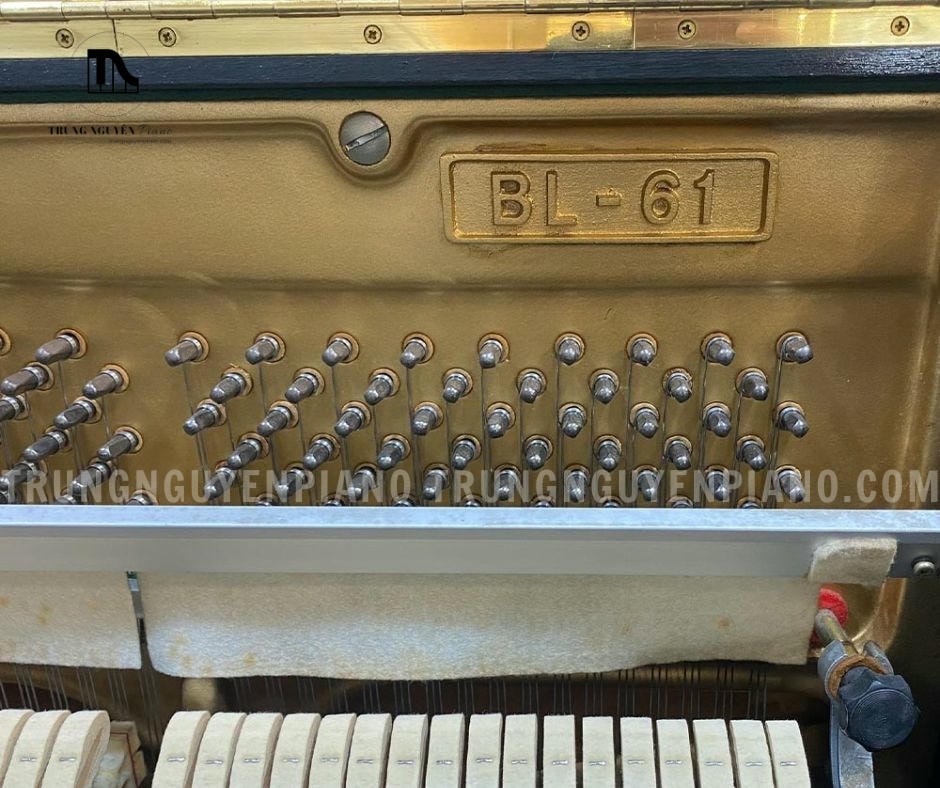 Đàn Piano Kawai BL61 4 Đàn Piano Kawai BL61 có búa đàn làm từ chất liệu cao cấp