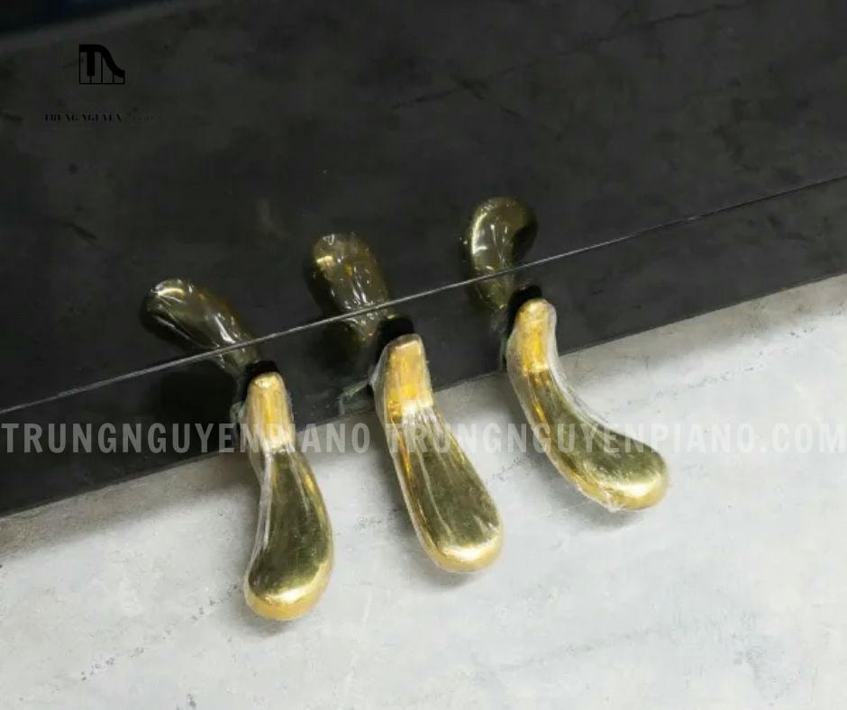 Đàn Piano Kawai KU2 5 Đàn Piano Kawai KU2 với hệ thống 3 pedal cao cấp