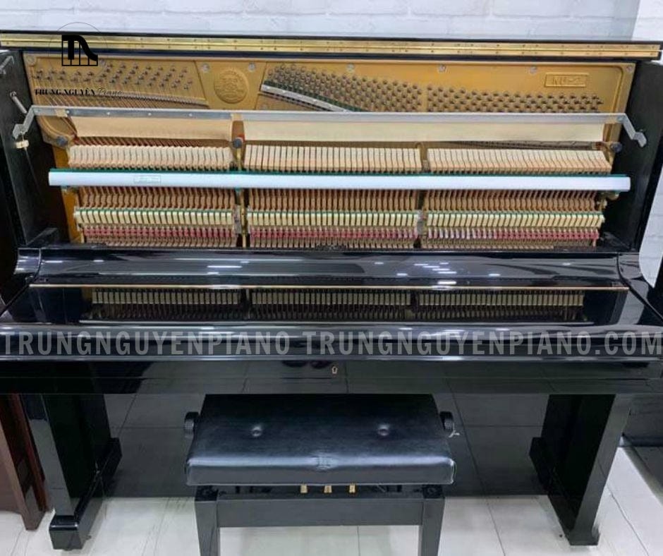 Đàn Piano Kawai KU2 có màu sắc đen bóng sang trọng