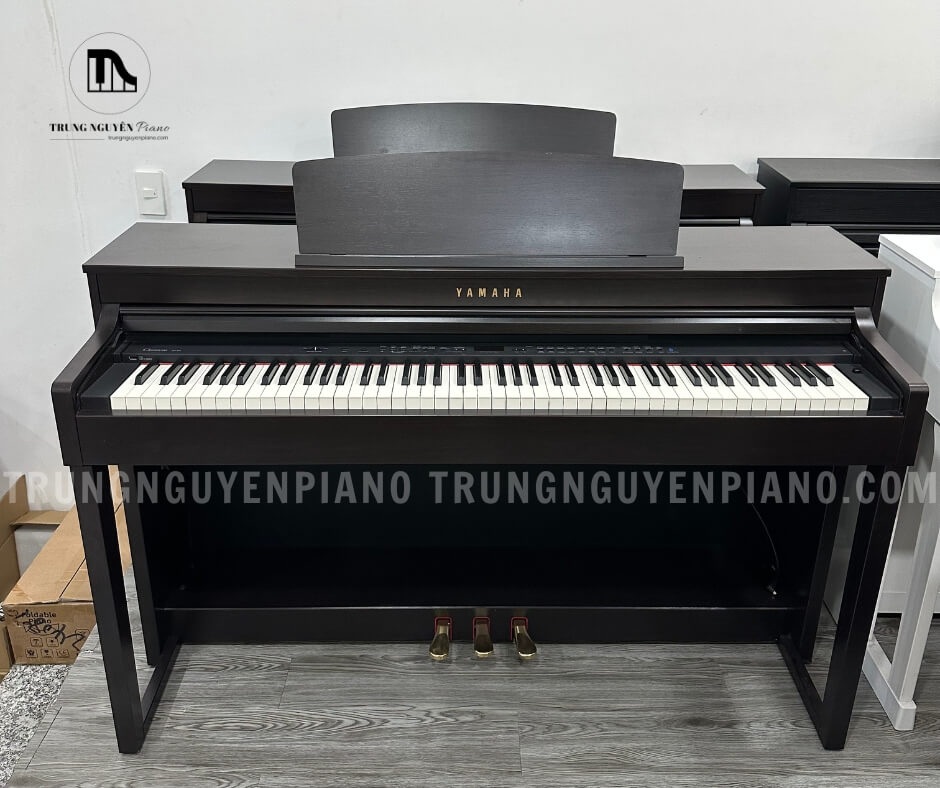 Phím đàn Piano Yamaha CLP 470 có khả năng chống cong vênh và biến dạng hơn so với bàn phím gỗ nhiều lớp