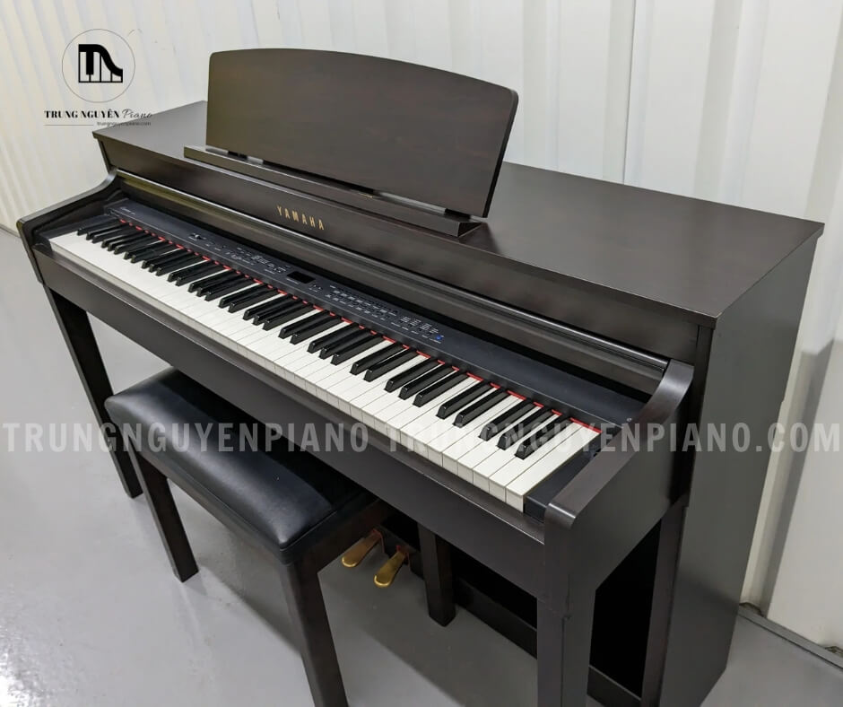 Piano Yamaha CLP 470