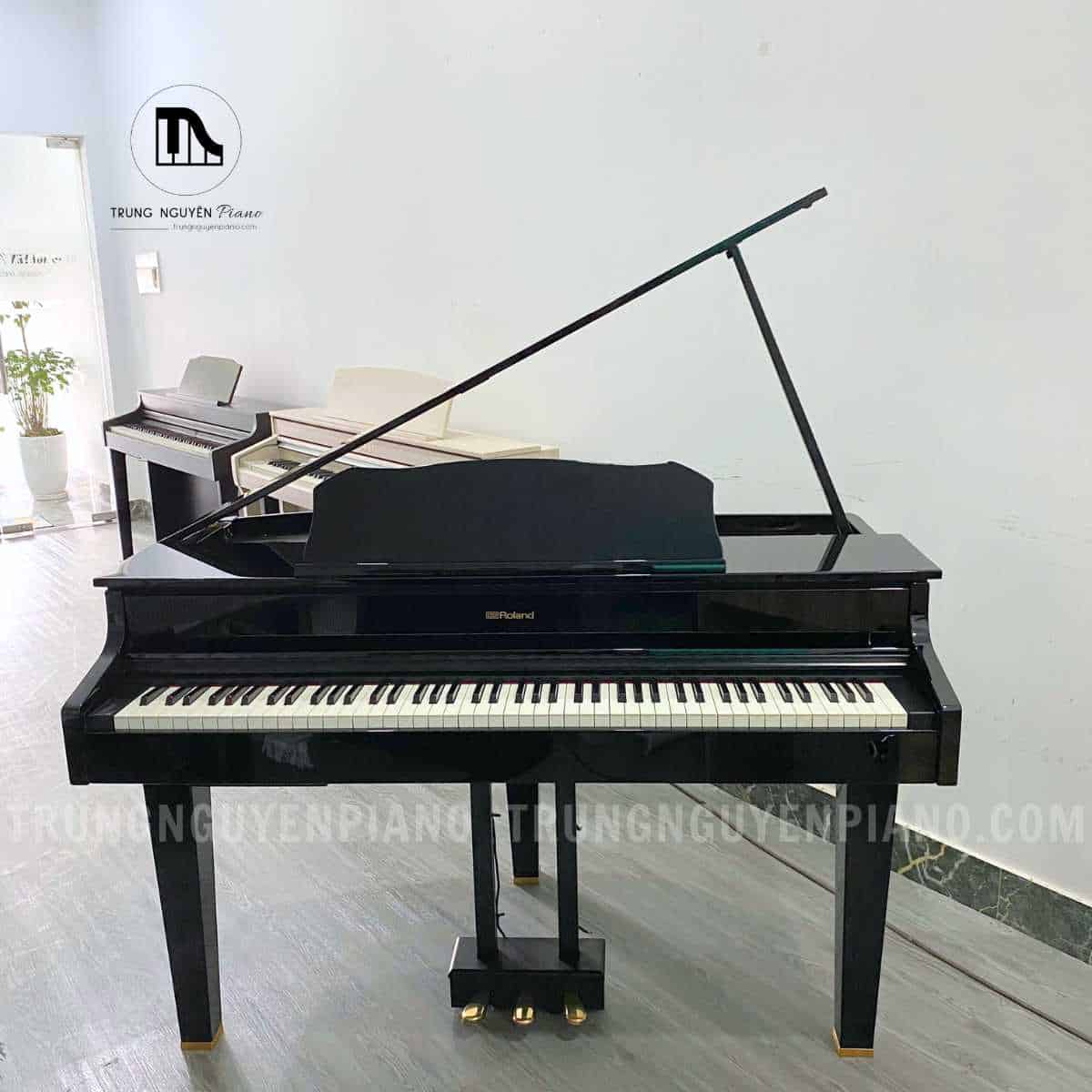 piano-dien-Roland-GP607-PE