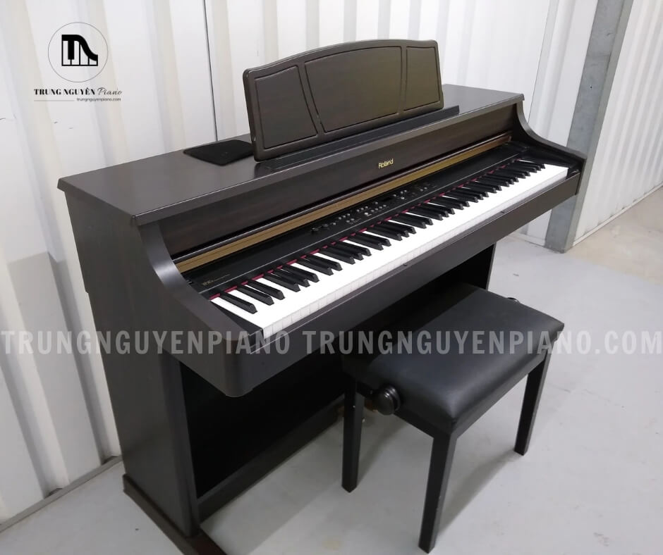 Bàn phím Progressive Hammer-Action với Escapement mang lại cảm giác chân thực, tự nhiên