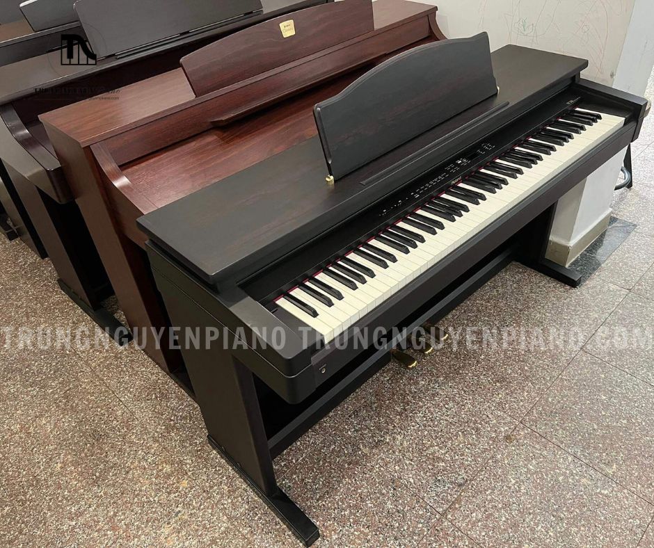 Đàn Piano Điện Roland HP2880 với lớp vân nâu đen đẹp mắt và thân đàn được làm từ gỗ mun chất lượng