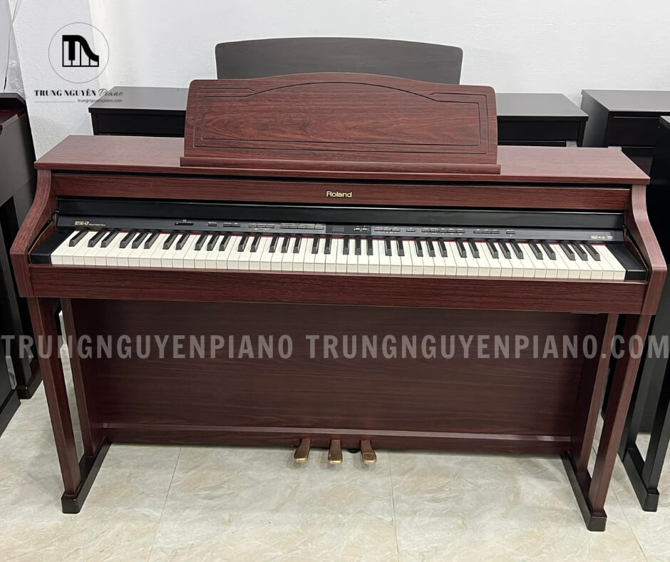 Thiết kế nổi bật, ấn tượng của Piano Điện Roland HP505 GP