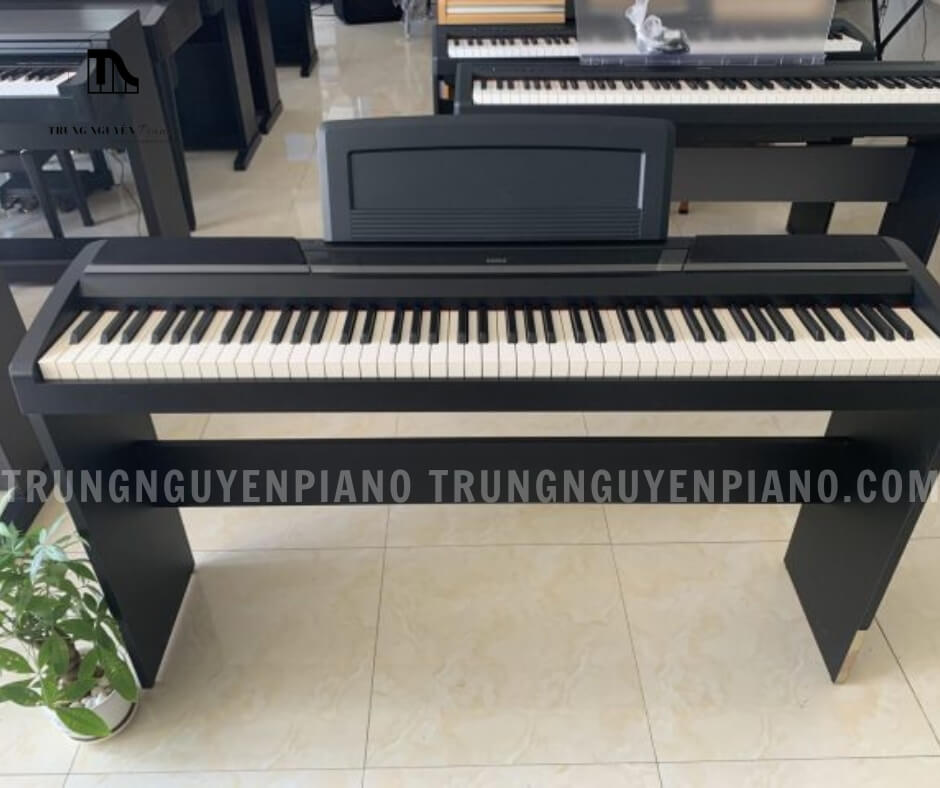 Đàn Piano Korg SP170 5 Đàn Piano Korg SP170 có điều khiển cảm ứng phím cung cấp ba mức độ nhạy