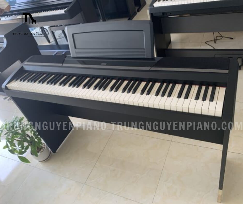 Đàn Piano Korg SP170 4 Đàn Piano Korg SP170 tổng cộng có mười âm thanh được cung cấp