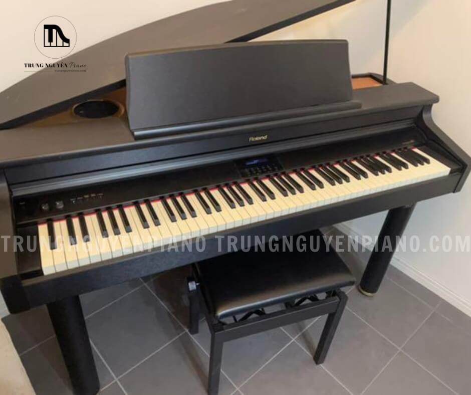 Đàn Piano Điện Roland RG 1FSB kế thừa phong cách hiện đại và kích thước tiết kiệm không gian