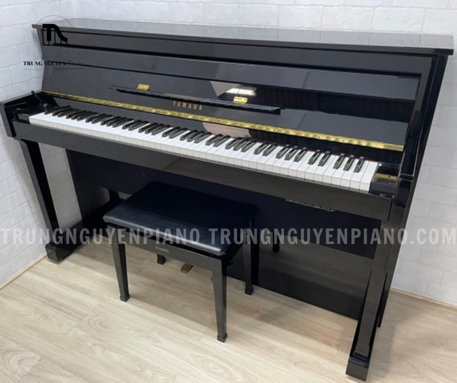 Đàn Piano Yamaha DUP10 5 Đàn Piano Yamaha DUP10 có nước sơn đen nhám và đen bóng sang trọng
