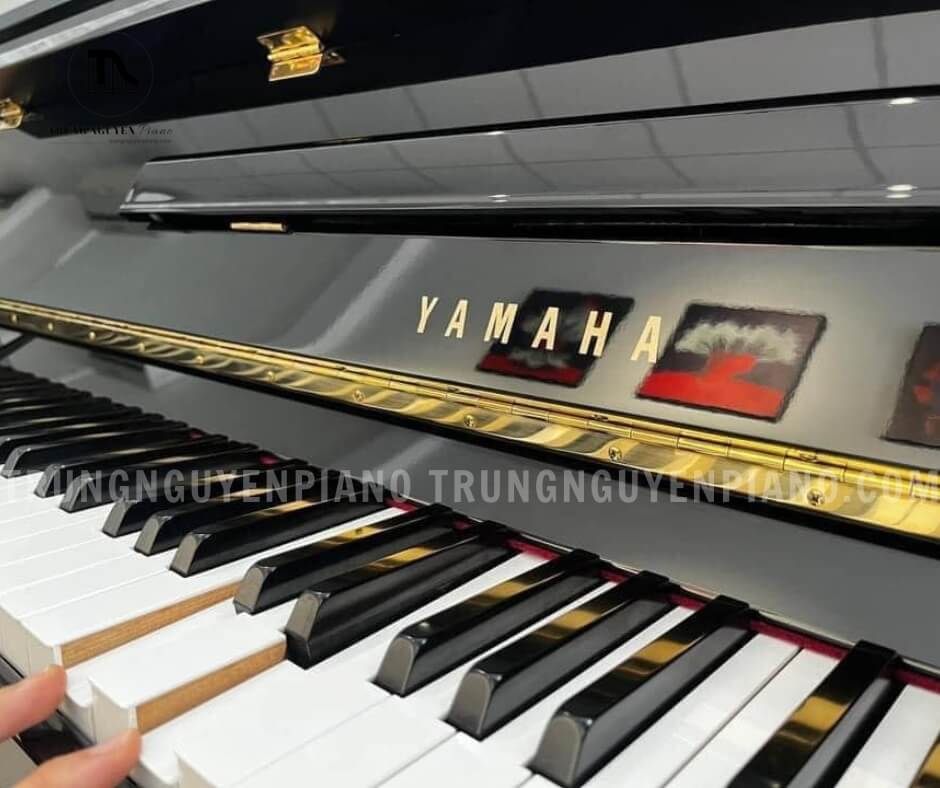 Đàn Piano Yamaha DUP20 6 Đàn Piano Yamaha DUP20 có hình dáng được thiết kế đơn giản, gọn gàng