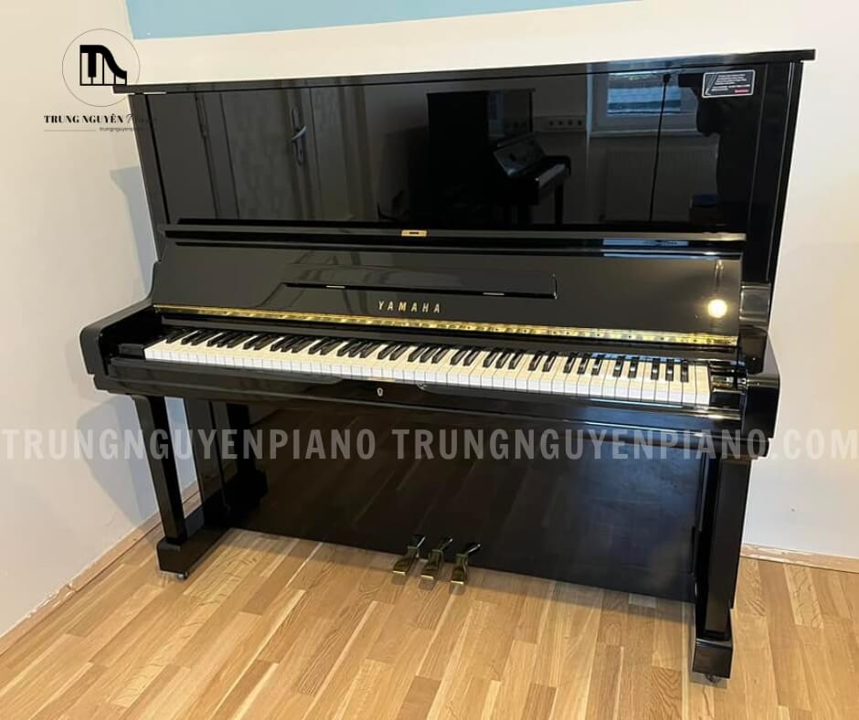 Đàn Piano Yamaha U3M sở hữu chất lượng âm thanh phong phú, dày và mạnh mẽ