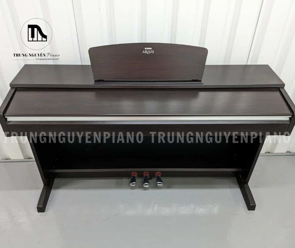Đàn Piano Yamaha YDP-135 5 Đàn Piano Yamaha YDP-135 có thiết kế tối giản và tinh tế