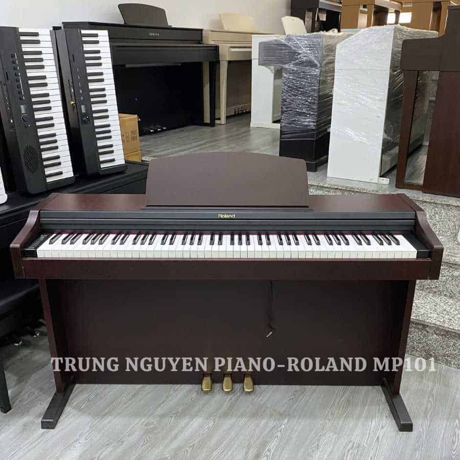 dan-piano-roland-mp101