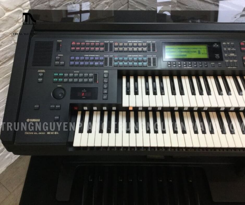 Đàn 2 tầng Electone Yamaha EL900 4 Cảm giác tinh tế củ Đàn 2 tầng Electone Yamaha EL900 được cảm nhận bởi bàn phím FSV