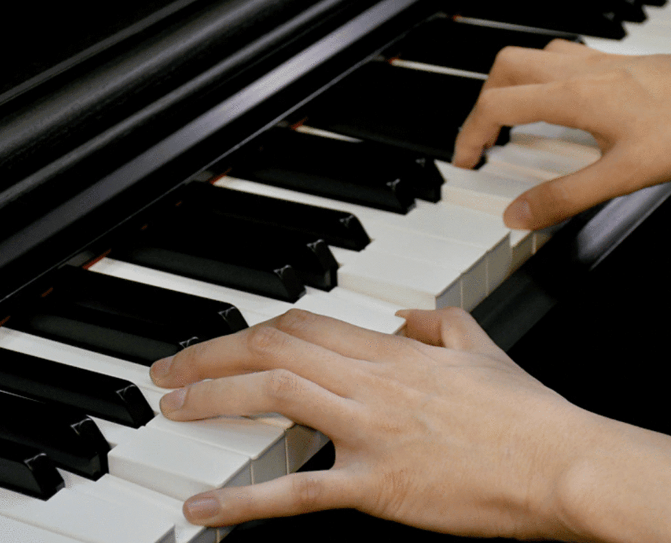 piano-dien-yamaha-ydp-144