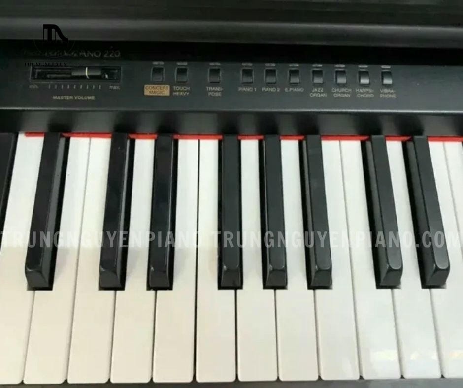 Piano điện Kawai PN220 4 Piano điện Kawai PN220 sở hữu 88 phím nặng được trang bị công nghệ cảm ứng AWA Grand Pro