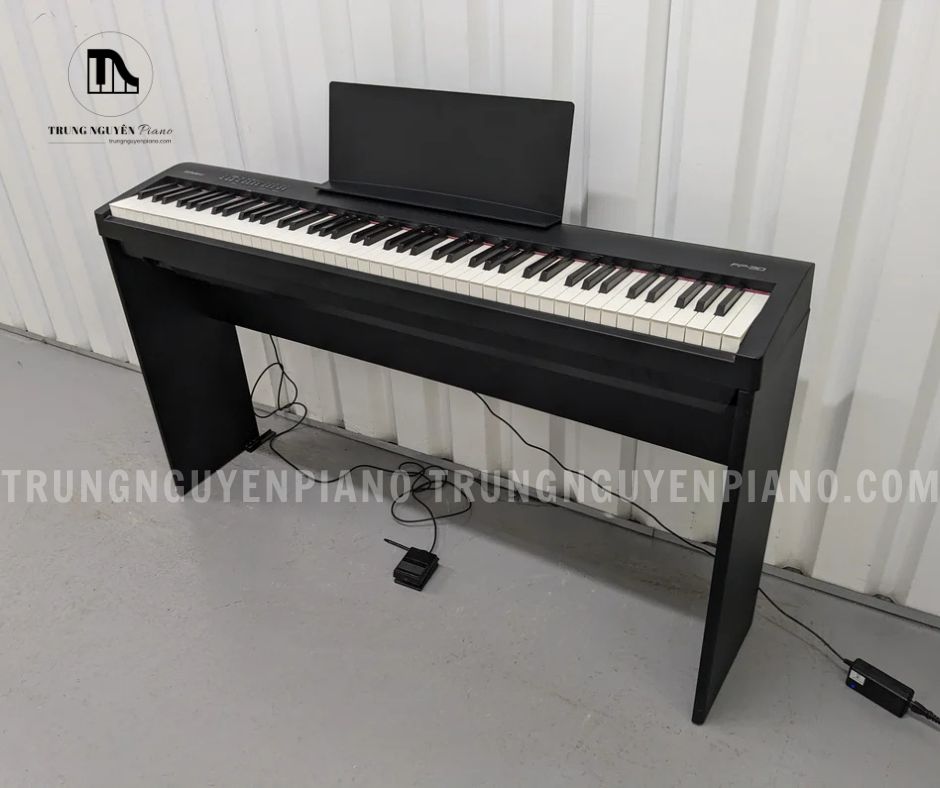 Piano điện Roland FP30 6 Piano điện Roland FP30 có màu trắng hoặc đen hoàn thiện