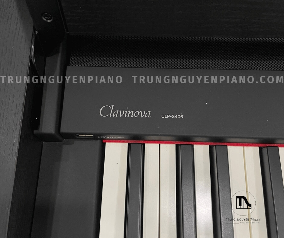 Piano điện Yamaha CLPS408 3 Cả hai dòng đàn CLPS406 và Yamaha CLPS408 PE đều đều sử dụng thế hệ bàn phím Graded Hammer 3
