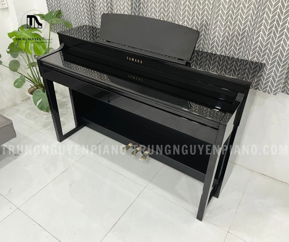 Đàn Piano Yamaha CLP470 PE 3 Hệ thống tích hợp âm thanh, cảm ứng và pedal đem đến cảm giác hoàn hảo như khi chơi một cây đại dương cầm thực sự.