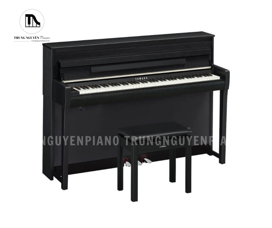 Bàn phím Yamaha CLP785 Clavinova là loại Linear Graded Hammer 88, trang bị tiếng đàn fortepiano, tính năng hỗ trợ luyện tập, kết nối Bluetooth