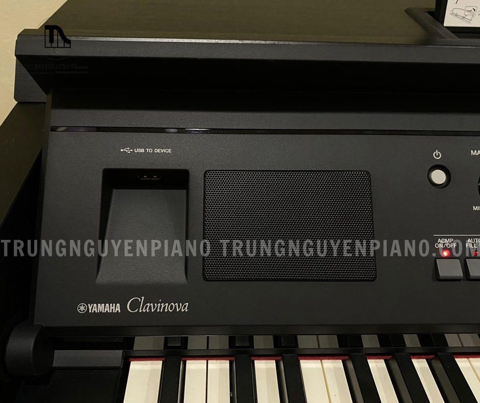 Piano digital Yamaha CVP 705