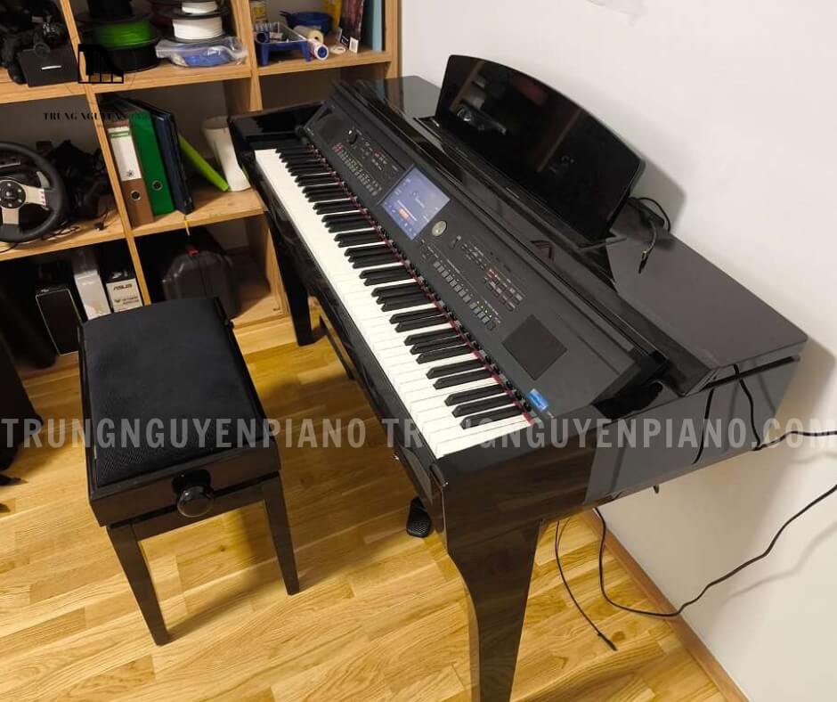 Đàn piano điện Yamaha CVP609 sở hữu bàn phím gỗ tự nhiên