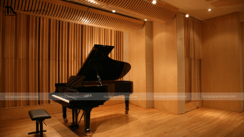 Đàn piano được đặt ở phòng nghe nhạc