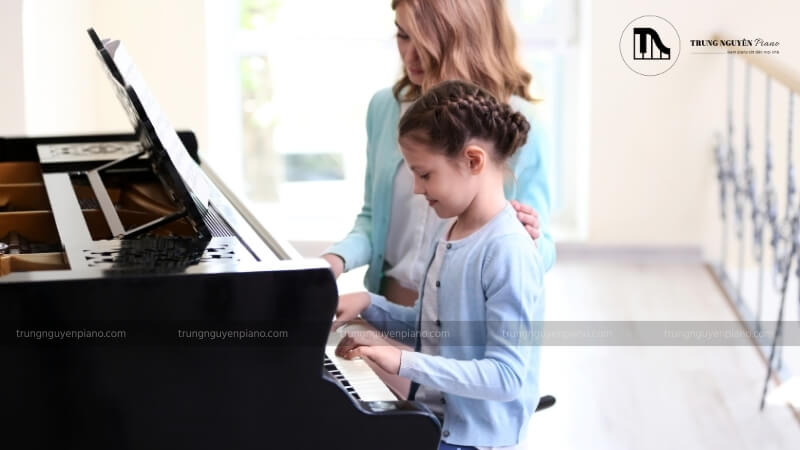 Bạn có thể bắt đầu học đàn piano theo nhiều cách