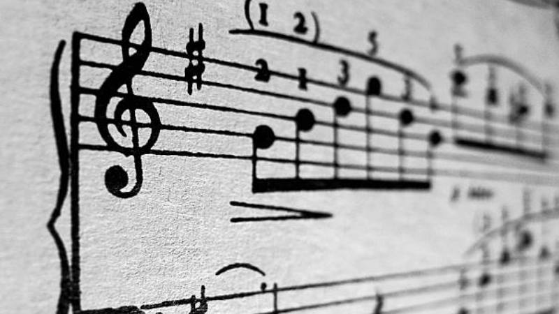 Dấu ngoặc nhọn (Brace)