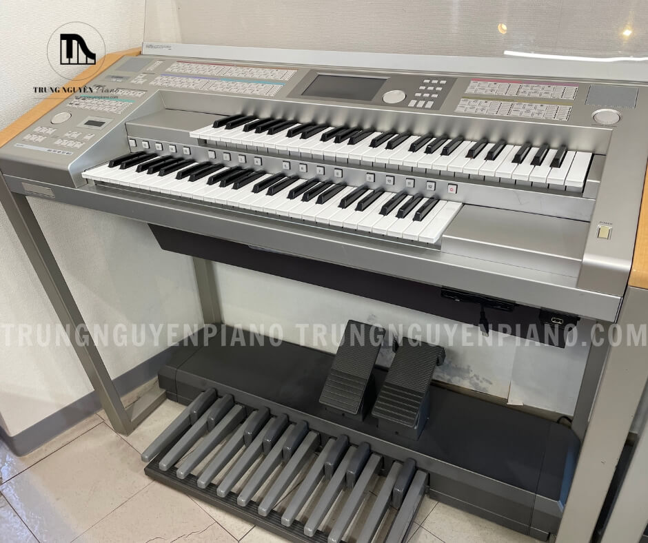 Yamaha ELS02C sở hữu thiết kế hiện đại và sang trọng