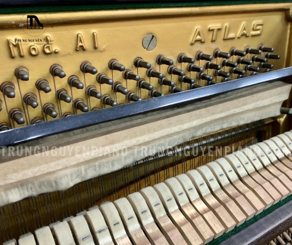 Đàn piano Atlas A1 có búa đàn bọc nỉ lông cừu bền bỉ