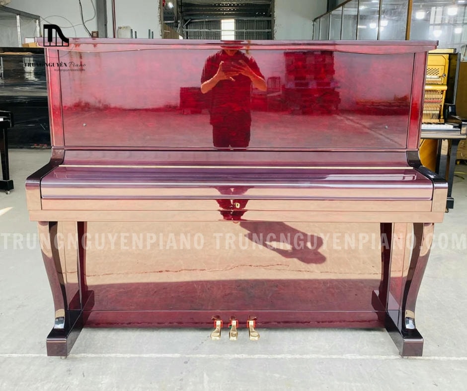 Đàn Piano Atlas NA202 được hoàn thiện với lớp sơn bóng