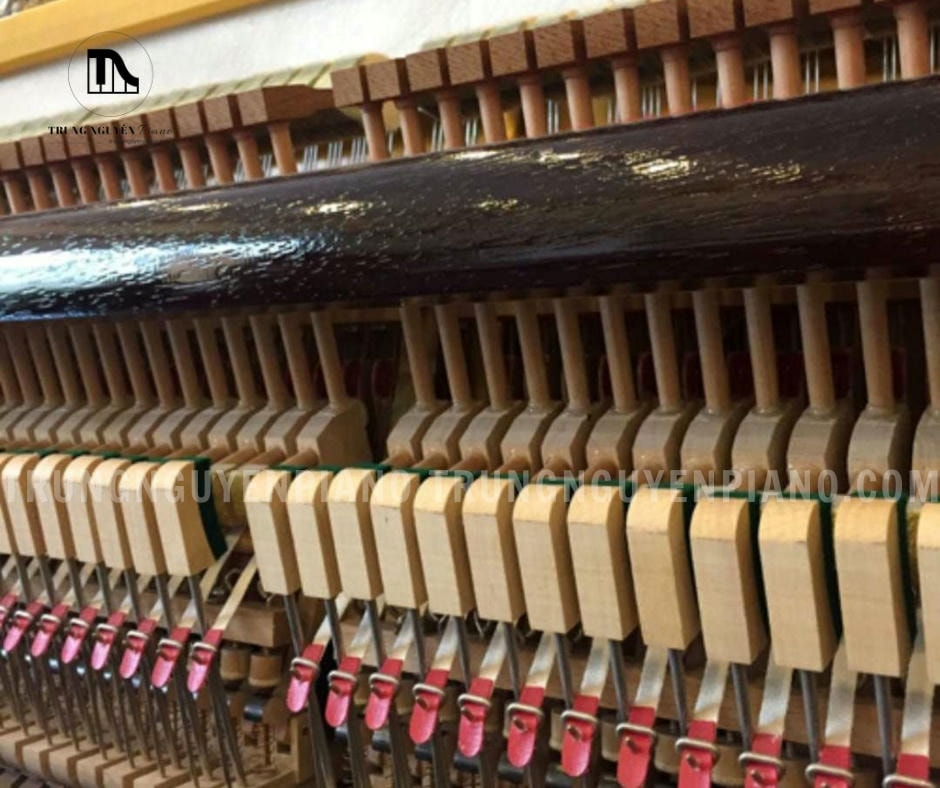 Bàn phím của đàn Piano Ballindamm BU30 được làm từ vật liệu chất lượng cao