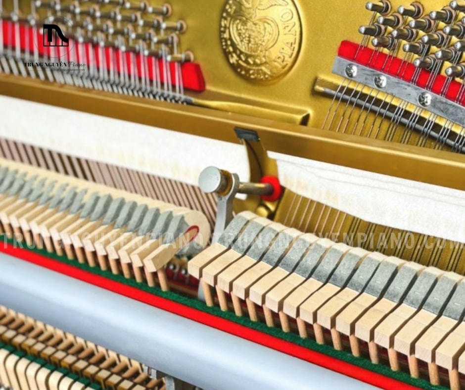 Đàn Piano Bernstein TB330 11 Đàn Piano Bernstein TB330 có hệ thống búa đàn cao cấp, bền bỉ từ lông cừu