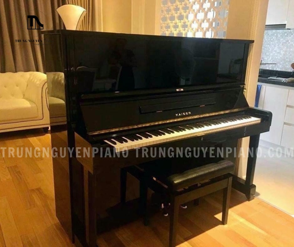 Đàn Piano Kaiser K30A được làm từ gỗ nguyên khối