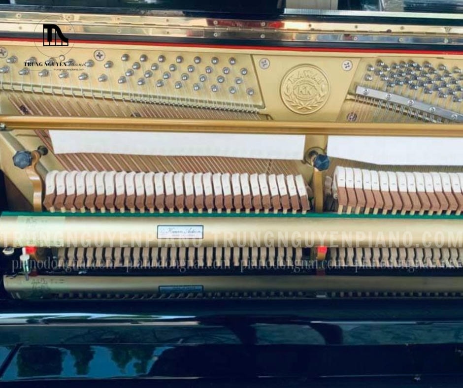 Đàn Piano Kawai K71 6 Đàn piano Kawai K71 có bảng cộng hưởng gỗ vân sam Sitka chất lượng cao