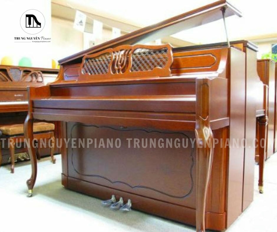Đàn Piano Kawai KL11KF sở hữu thiết kế upright cổ điển với kiểu dáng sang trọng, đường nét tinh tế